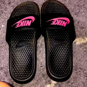 Nike slides